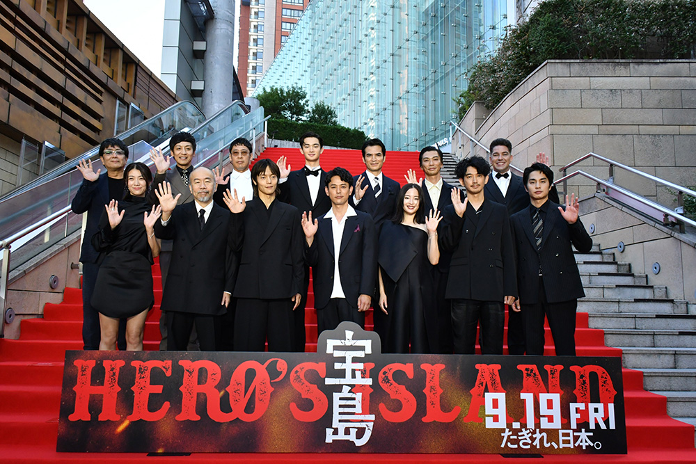 電通幹事映画「宝島」 東京プレミアイベントに主演の妻夫木聡