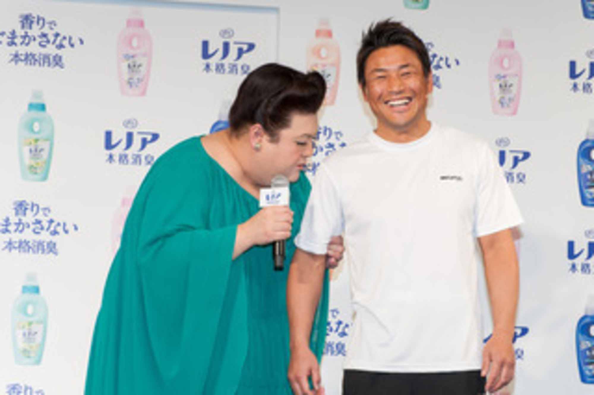 マツコ VS 魔裟斗 「レノア本格消臭タイトルマッチ」開催