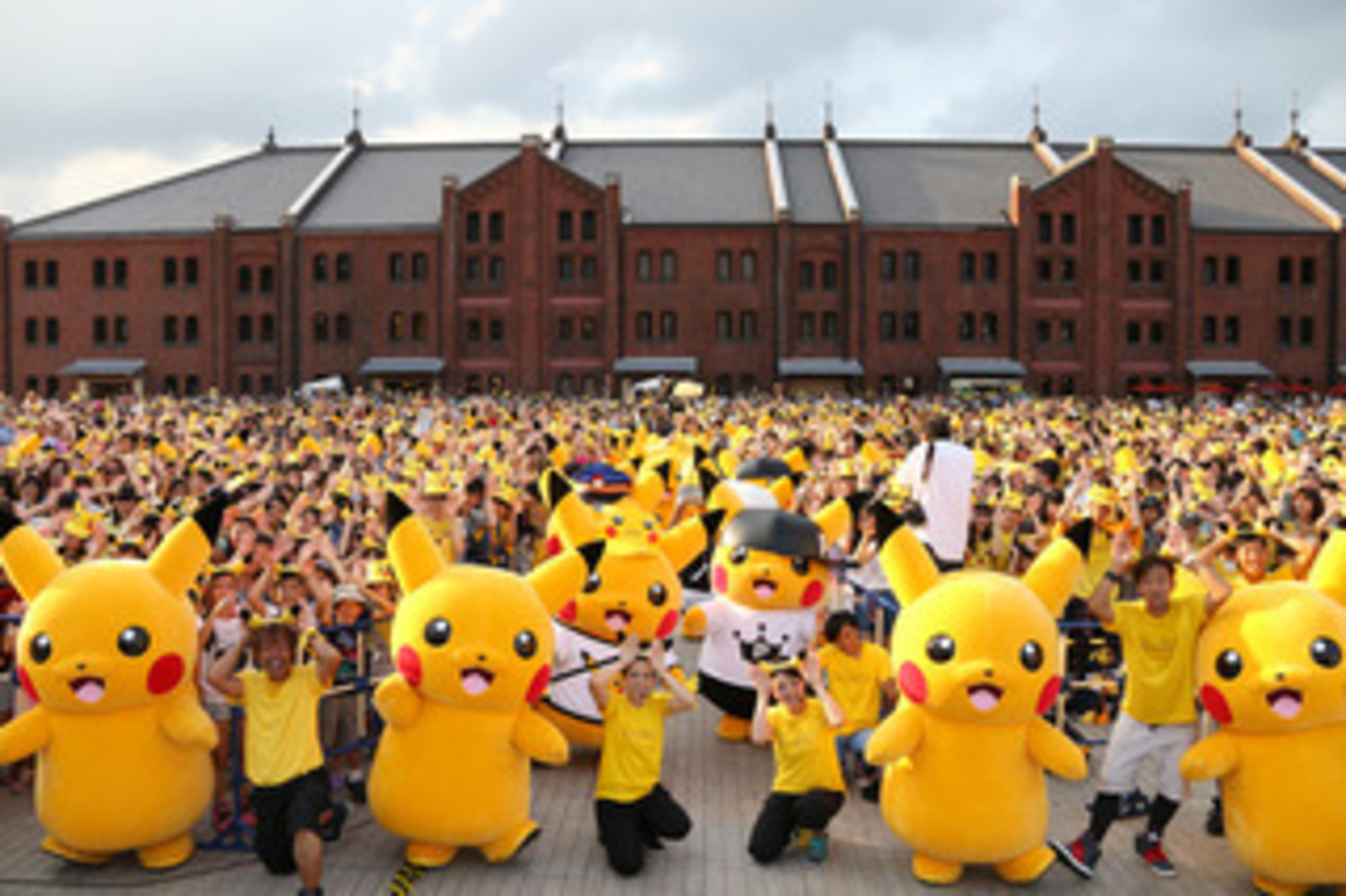 ピカチュウ大量発生 ポケモンカード ピカチュウ大量発生チュウ！プロモ 未開封の通販 TT