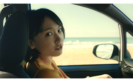 中古非売品☆新垣結衣　販促B1ポスター　トヨタ　ノア　NOAH★超激レア 中古非売品☆新垣結衣販促B1ポスタートヨタノアNOAH☆超激レア