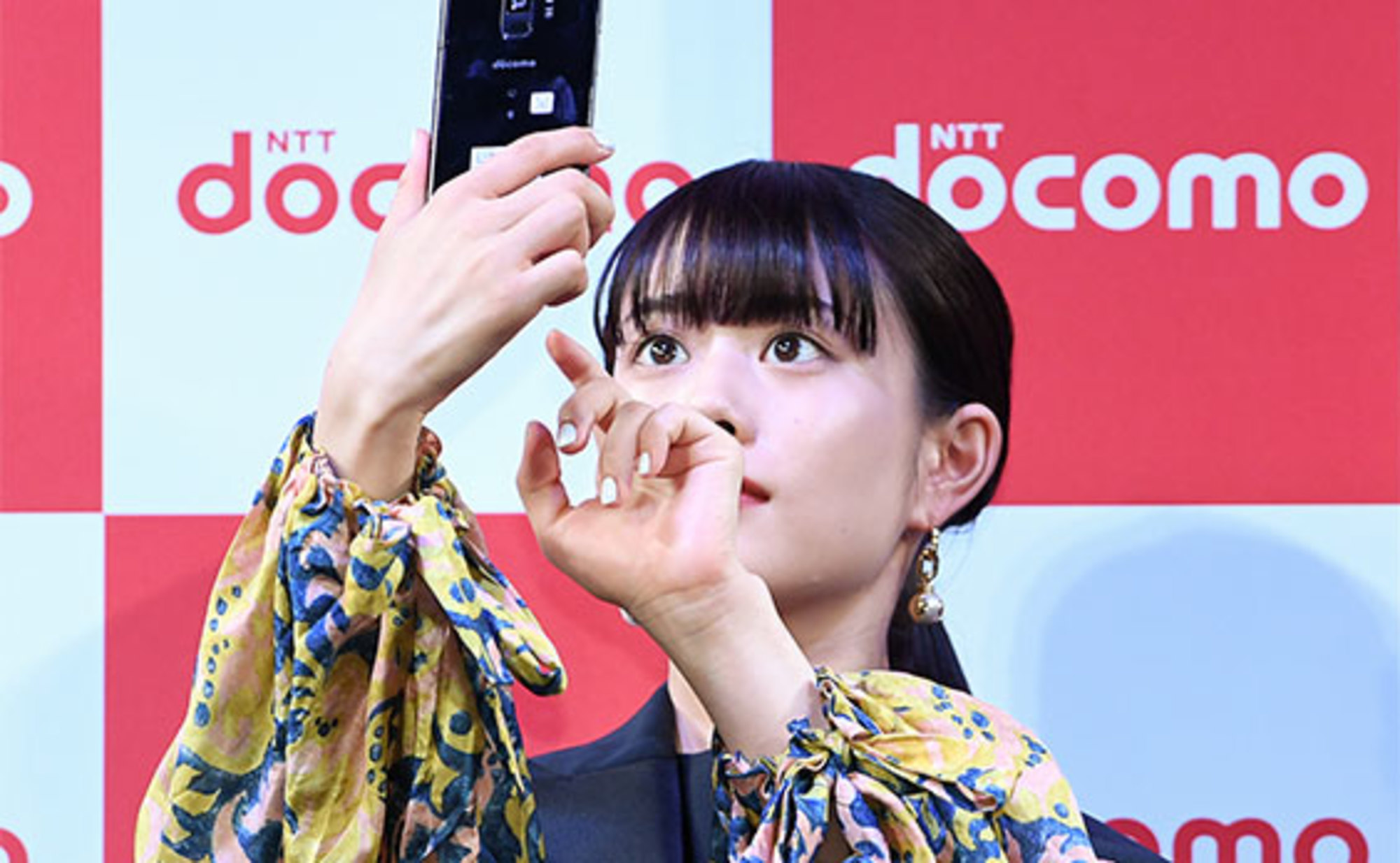 AI＆SNS時代の強力なツールに！ ドコモが新サービス、新機種を発表